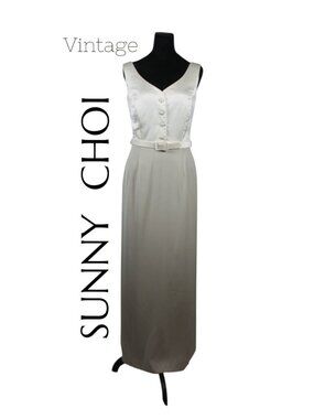 Vintage Sunny Choi Ivory Evening Gown; Sleeveless Satin V-Neck Bodice Size 6